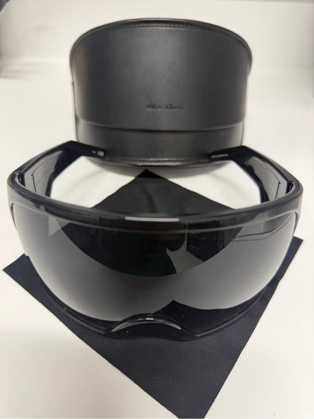 Rick Owens Sunglasses - Picture 2 of 3